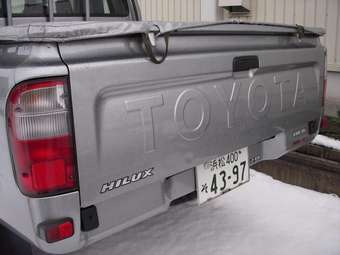 2004 Toyota Hilux Pick Up Pictures