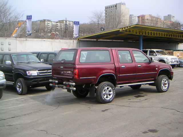 2005 Toyota Hilux Pick Up Photos