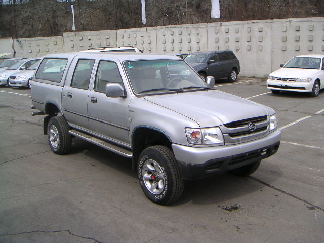 2005 Toyota Hilux Pick Up Pictures