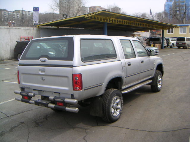 2005 Toyota Hilux Pick Up Pics