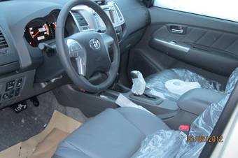 2011 Toyota Hilux Pick Up Photos