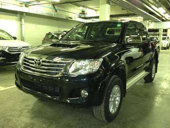 2011 Toyota Hilux Pick Up Photos