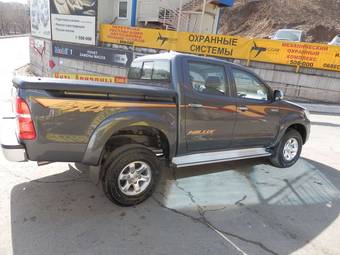 2012 Toyota Hilux Pick Up Pictures