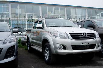 2012 Toyota Hilux Pick Up Pictures