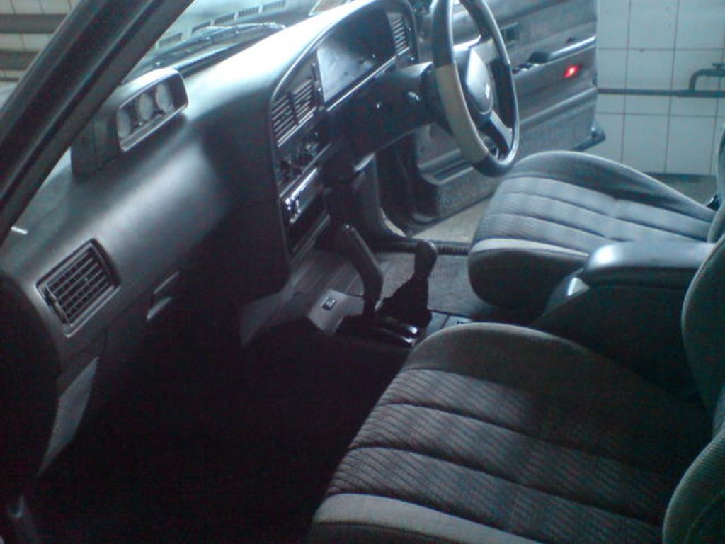 1990 Toyota Hilux Surf