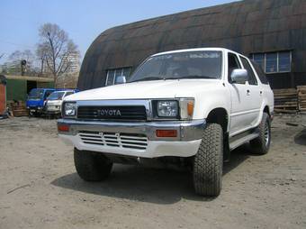 1990 Toyota Hilux Surf Photos