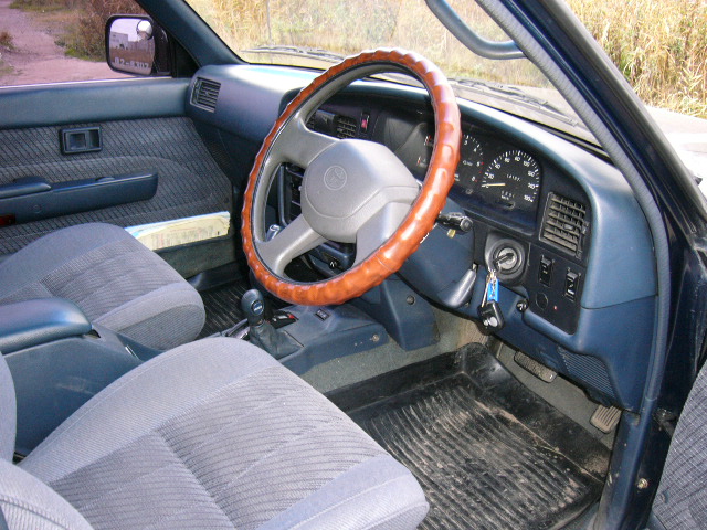 1993 Toyota Hilux Surf Photos
