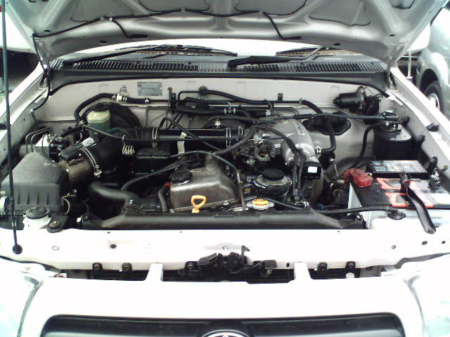 1998 Toyota Hilux Surf Pictures