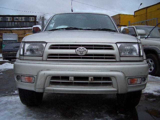 2000 Toyota Hilux Surf Pictures