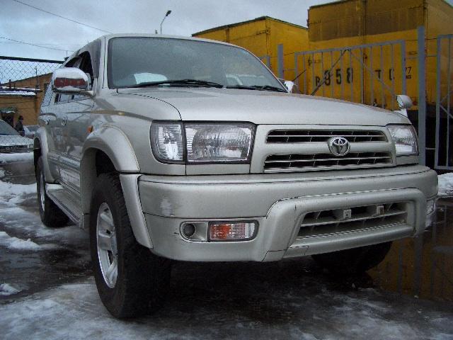 2000 Toyota Hilux Surf Pictures