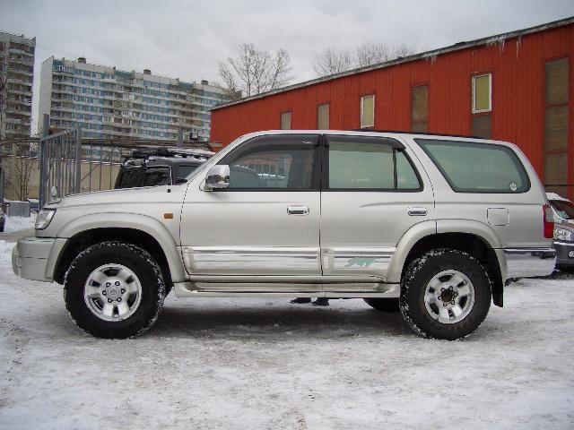 2000 Toyota Hilux Surf Pics