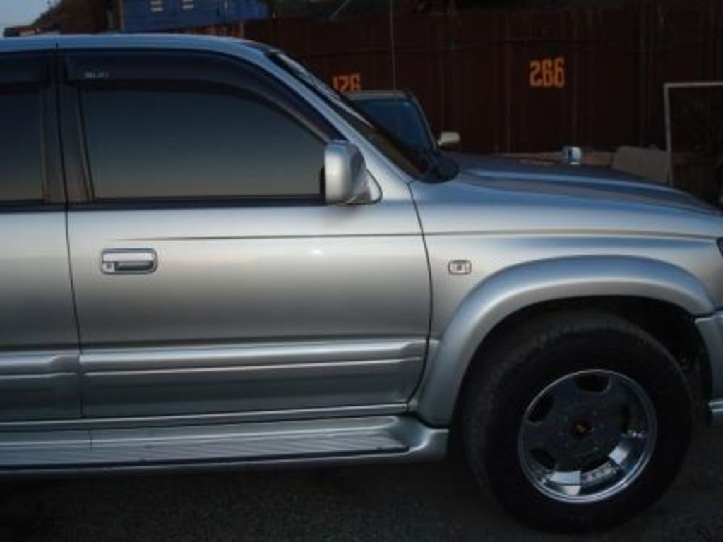 2001 Toyota Hilux Surf