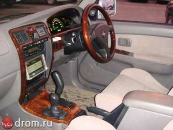 2001 Toyota Hilux Surf Images