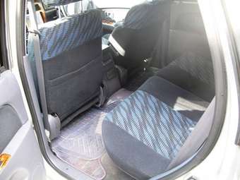 2001 Toyota Hilux Surf Photos