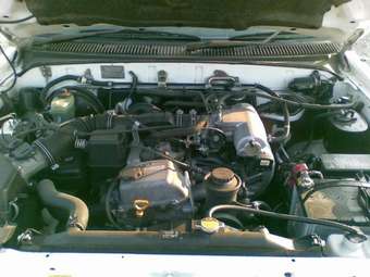2001 Toyota Hilux Surf Photos
