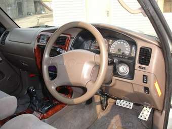 2001 Toyota Hilux Surf Pictures