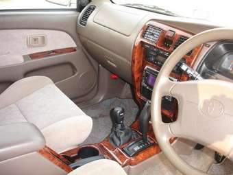 2001 Toyota Hilux Surf Photos