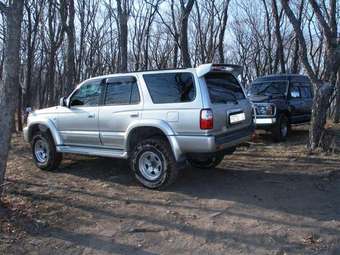 2001 Toyota Hilux Surf Photos