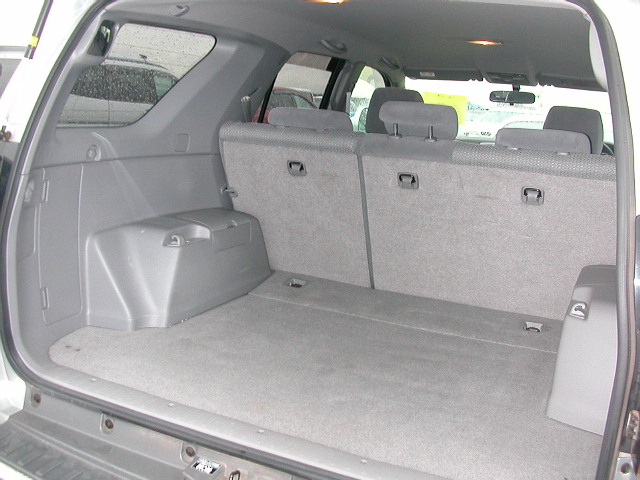2002 Toyota Hilux Surf Photos