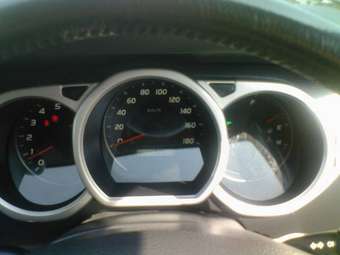 2002 Toyota Hilux Surf Images