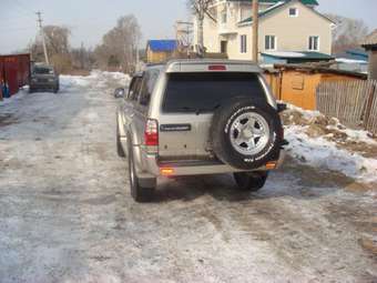 2002 Toyota Hilux Surf Pictures