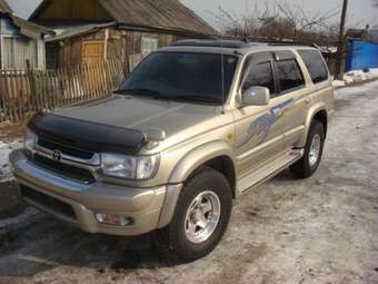 2002 Toyota Hilux Surf Photos