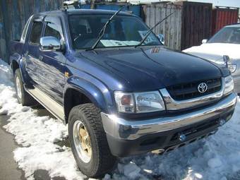 2002 Toyota Hilux Surf Photos