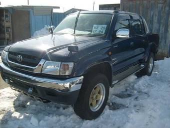 2002 Toyota Hilux Surf Photos