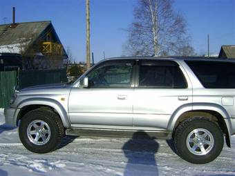 2002 Toyota Hilux Surf Photos