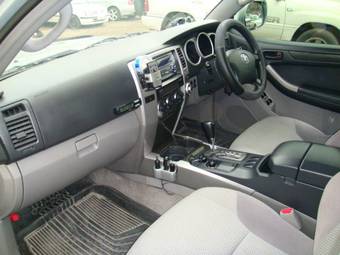 2002 Toyota Hilux Surf Photos
