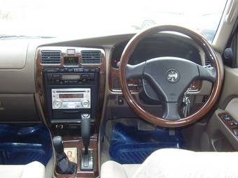 2002 Toyota Hilux Surf Photos