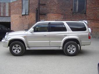 2002 Toyota Hilux Surf Wallpapers