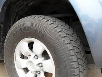 2002 Toyota Hilux Surf Photos