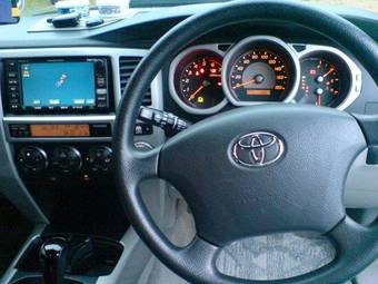 2002 Toyota Hilux Surf Pictures