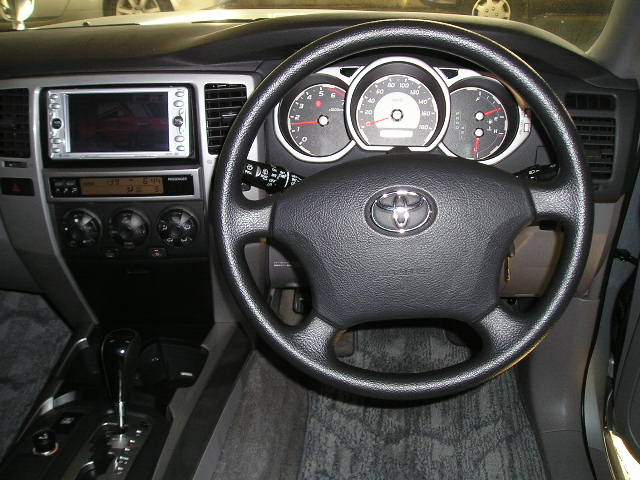 2003 Toyota Hilux Surf Pictures