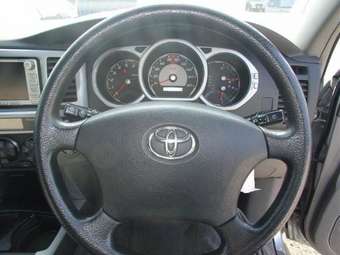 2003 Toyota Hilux Surf Pictures