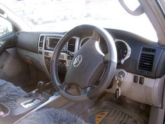 2003 Toyota Hilux Surf Photos