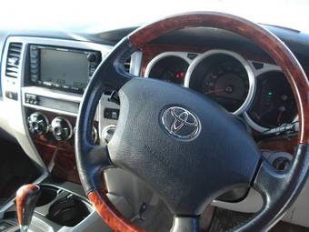 2003 Toyota Hilux Surf Photos