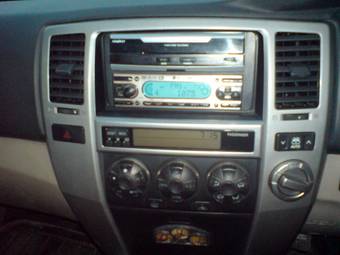 2003 Toyota Hilux Surf Photos