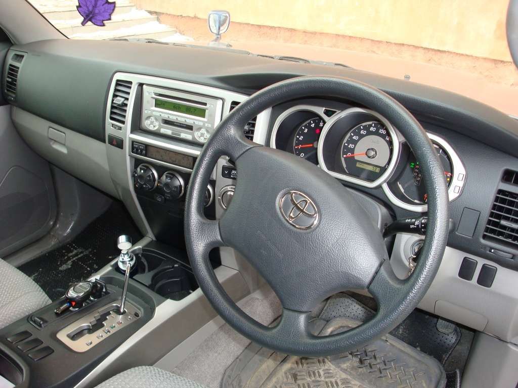 2004 Toyota Hilux Surf