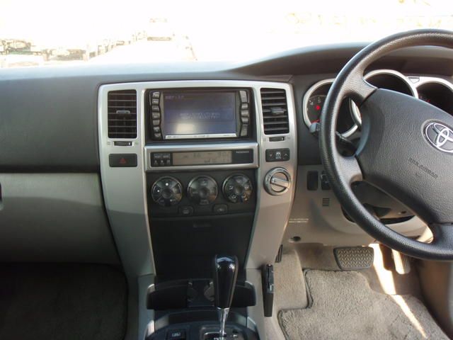 2004 Toyota Hilux Surf