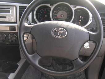 2004 Toyota Hilux Surf Pictures