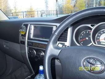 2005 Toyota Hilux Surf Pics