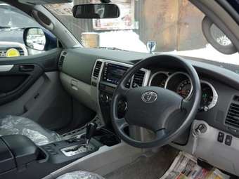 2005 Toyota Hilux Surf Pictures