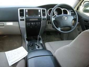 2005 Toyota Hilux Surf Photos