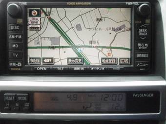2005 Toyota Hilux Surf Images