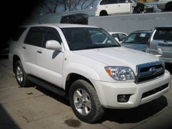 2005 Toyota Hilux Surf Photos