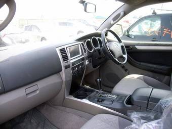 2005 Toyota Hilux Surf Photos