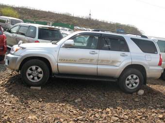 2005 Toyota Hilux Surf Pictures