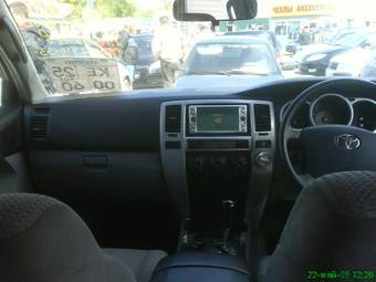 2005 Toyota Hilux Surf Photos